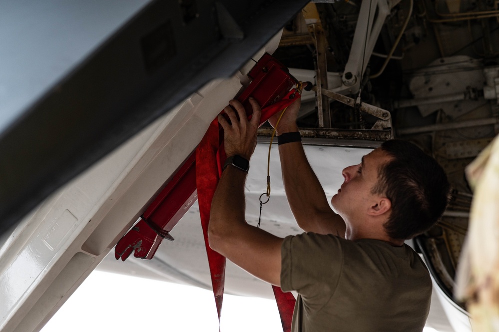 Hurricane Milton causes MacDill to relocate KC-135 Stratotankers