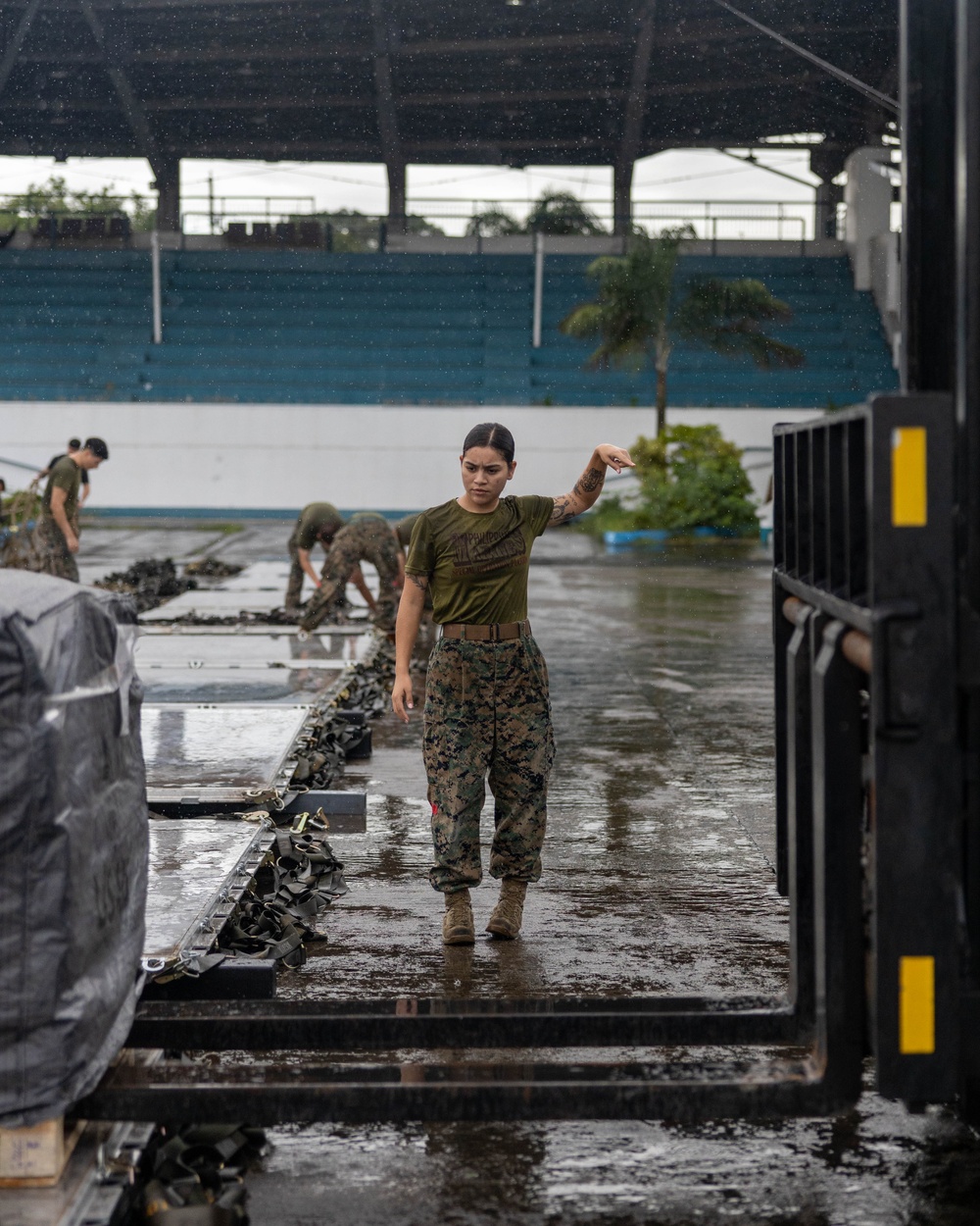 U.S. Marines with III Marine Expeditionary Force support humanitarian relief efforts alongside Philippine allies