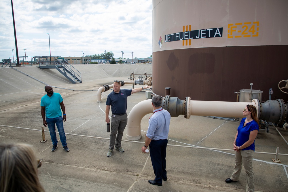 Omaha District's POL-MCX hosts overview, Offutt AFB tour