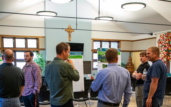 Omaha District holds sustainable rivers program public meeting in Jamestown