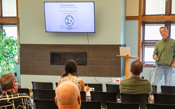 Omaha District holds sustainable rivers program public meeting in Jamestown