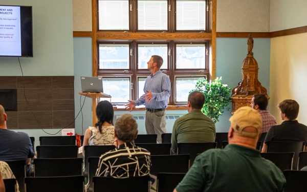 Omaha District holds sustainable rivers program public meeting in Jamestown