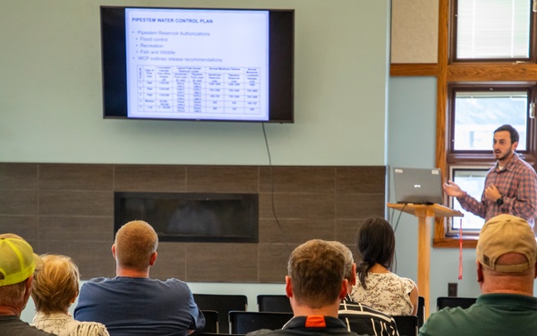 Omaha District holds sustainable rivers program public meeting in Jamestown