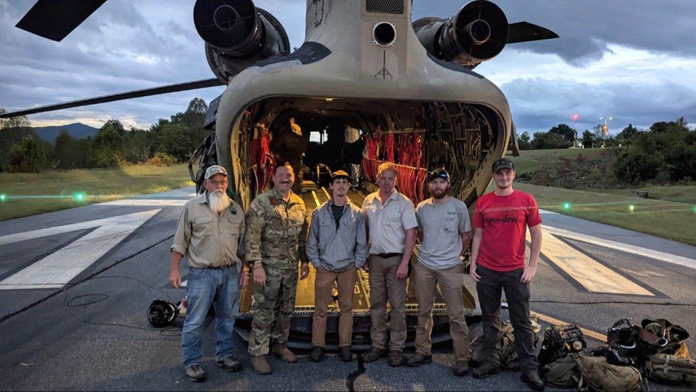 New York Army National Guard aviators provide assistance to North Carolina