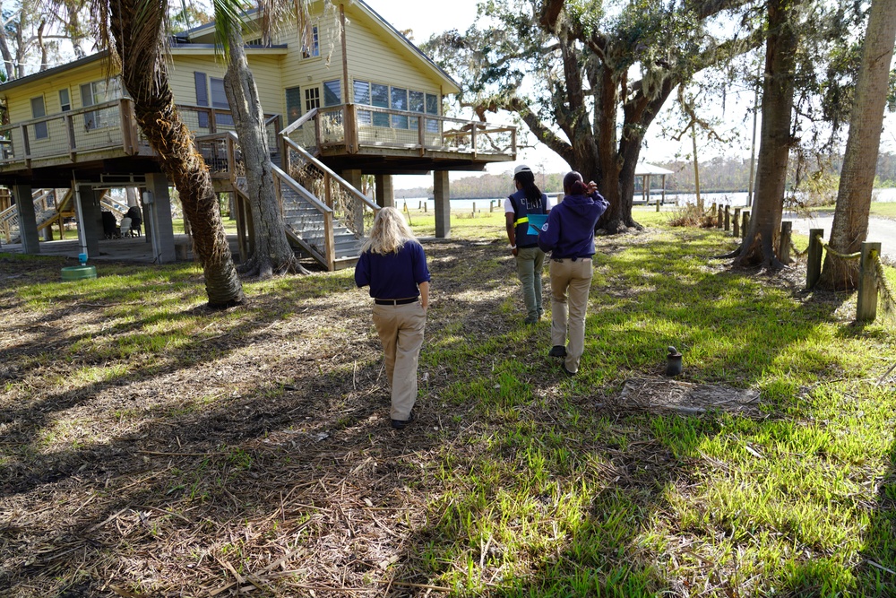 FEMA Disaster Survivor Assistance Team in Florida