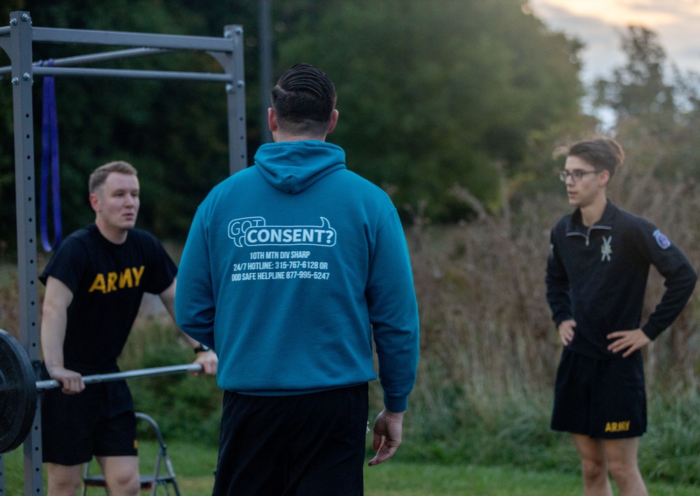 Soldiers strengthen SHARP awareness through combined physical fitness and training session