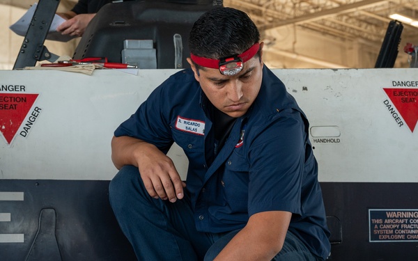 Laughlin Leadership visits the Maintenance Directorate