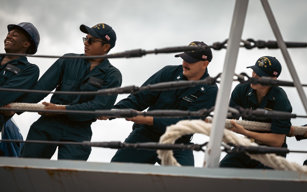 DDG 119 Conducts Heavy Weather Mooring In Preparation For Hurricane Milton