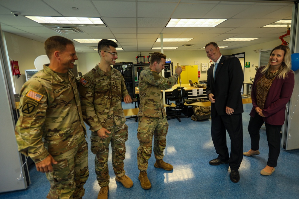 Fort Drum Hosts Innovation Lab Ribbon Cutting Ceremony