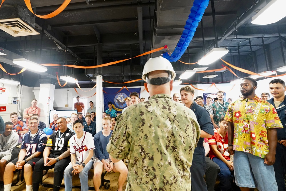 VCNO Adm. Jim Kilby Visits Pearl Harbor Naval Shipyard