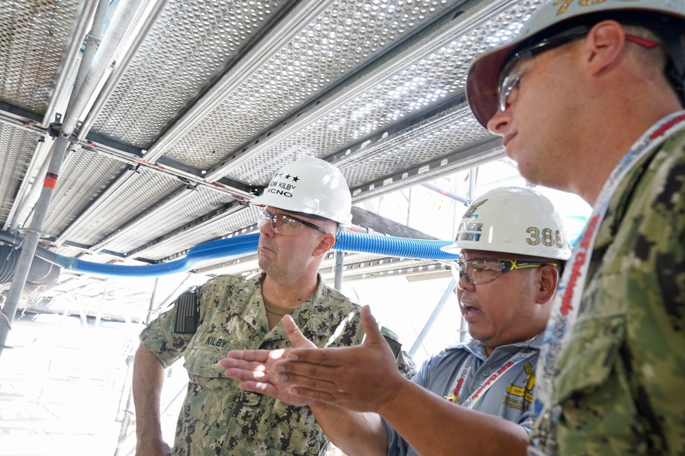 VCNO Adm. Jim Kilby Visits Pearl Harbor Naval Shipyard