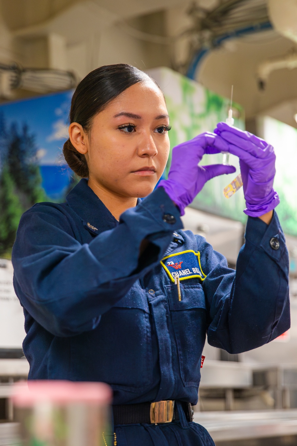 USS George Washington conducts vaccination clinic