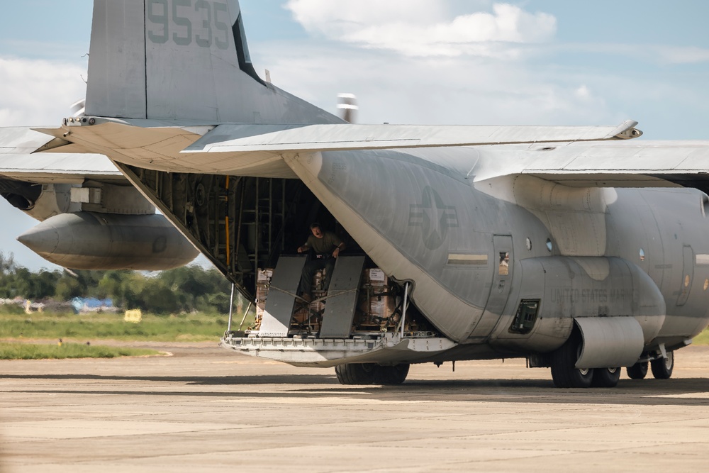 MRF-SEA Marines receive supplies in Laoag to Support Relief Efforts Alongside Philippine Allies