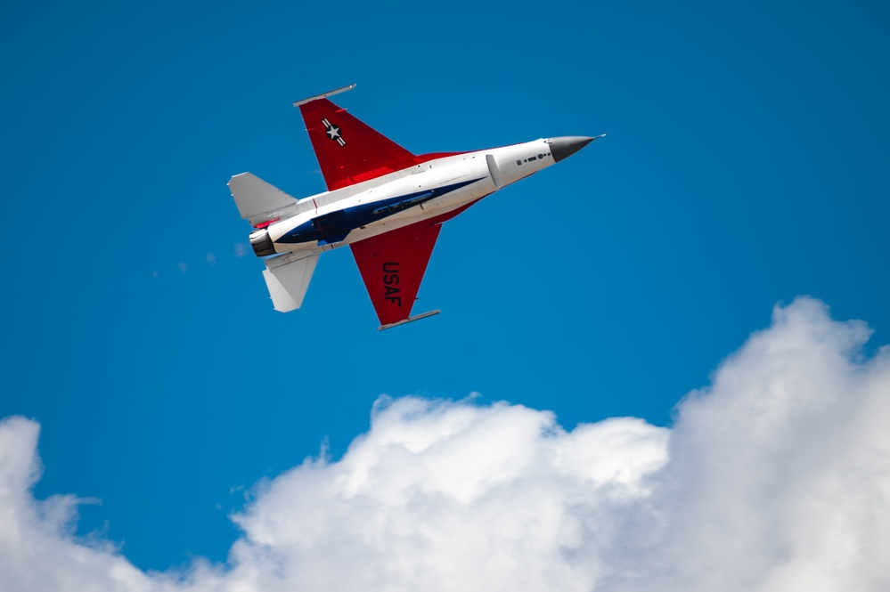 DVIDS Images The Air Combat Command F16 Viper Demonstration Team