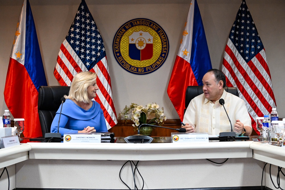 SECARMY Visits the Philippines