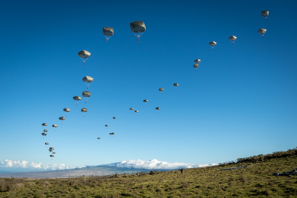 Arctic Angels Conduct Airborne Operations During JPMRC 25-01