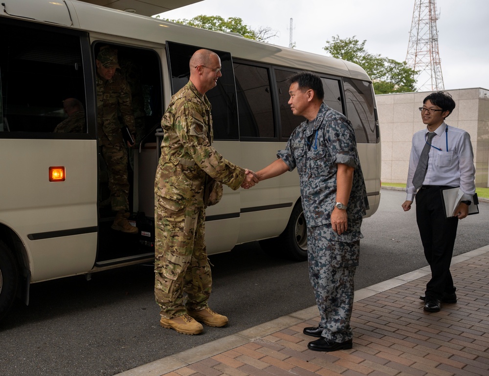 374 AW leadership visits JASDF OSW