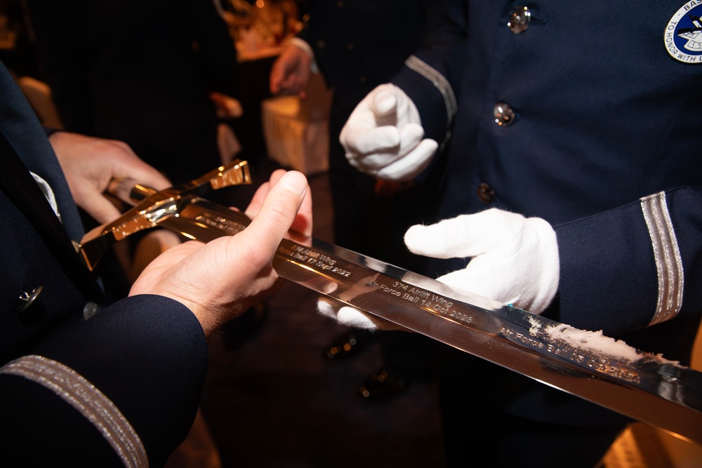 Team Yokota hosts 77th Air Force Ball