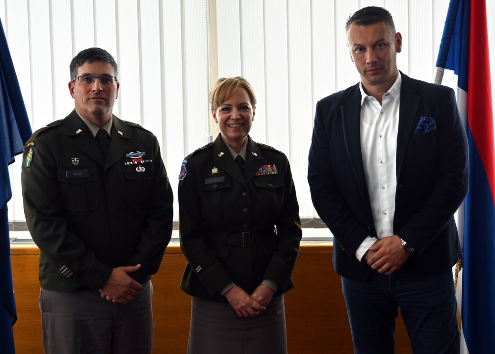 NHQSa Commander visits BiH MOD-Parliament