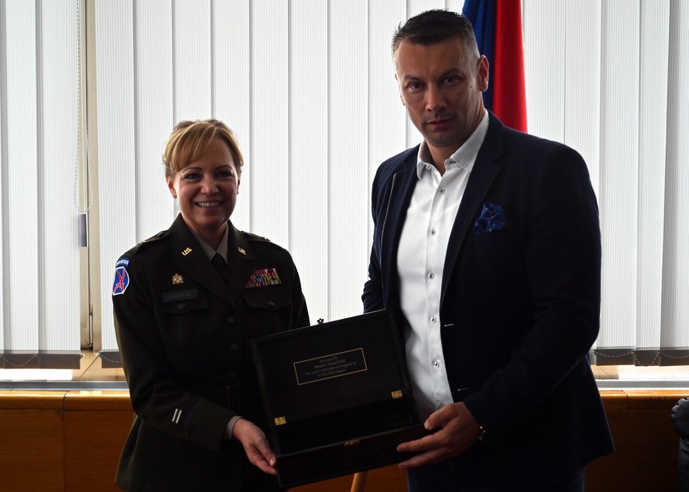 NHQSa Commander visits BiH MOD-Parliament