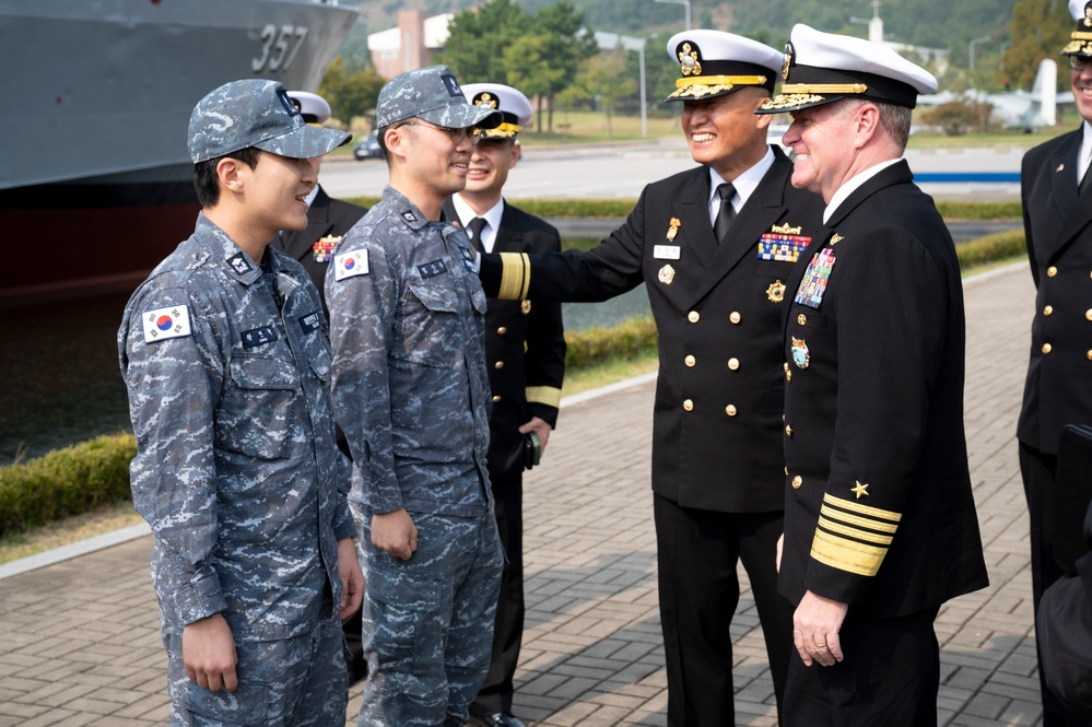 CDRUSINDOPACOM visits The Cheonan Memorial