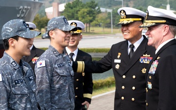 CDRUSINDOPACOM visits The Cheonan Memorial