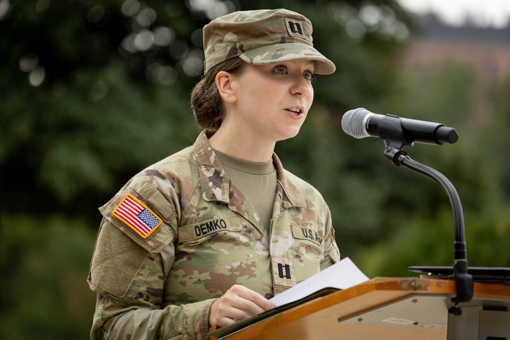Charlie Company, Medical Readiness Brigade, National Capital Region, hosts change of command at Walter Reed