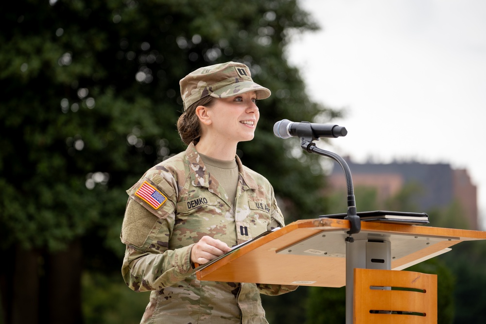 Charlie Company, Medical Readiness Brigade, National Capital Region, hosts change of command at Walter Reed