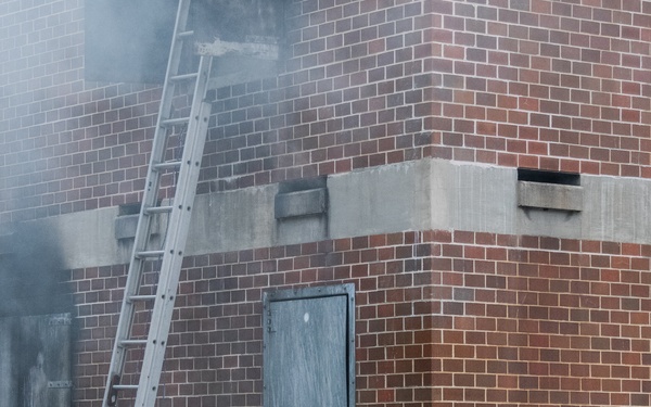 177th Fighter Wing Joins Local Fire Department for Controlled Burn VEIS Training