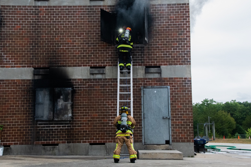 177th Fighter Wing Joins Local Fire Department for Controlled Burn VEIS Training