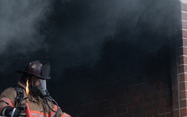 177th Fighter Wing Joins Local Fire Department for Controlled Burn VEIS Training