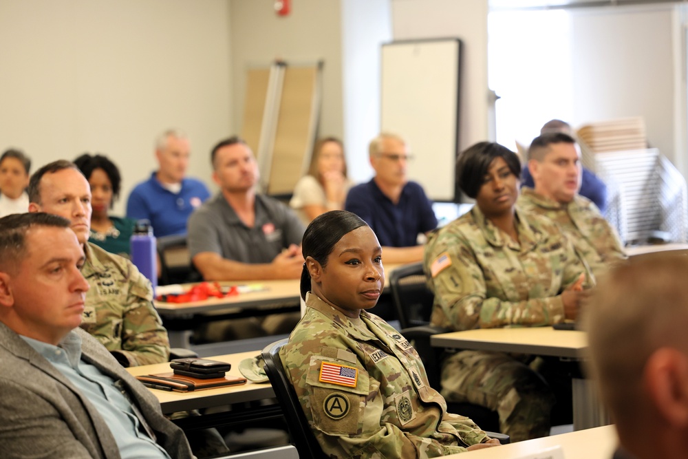 AEMO visits USACE Chicago to discuss to brief senior leadership on current Army marketing