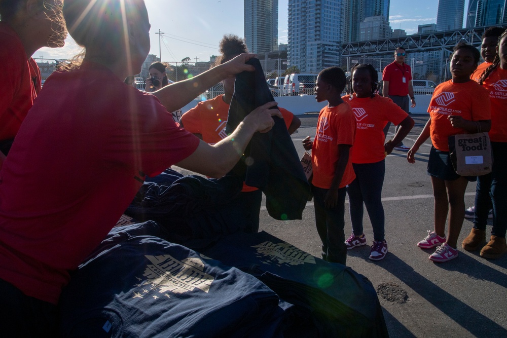 San Francisco Fleet Week Hosts Hoops for Troops