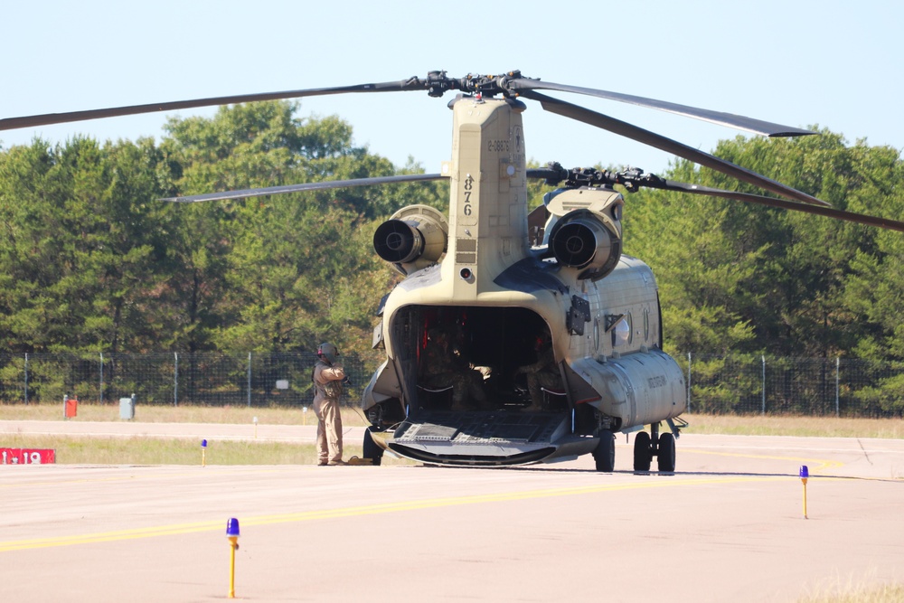 CH-47 crew, 89B students conduct September sling-load training at Fort McCoy