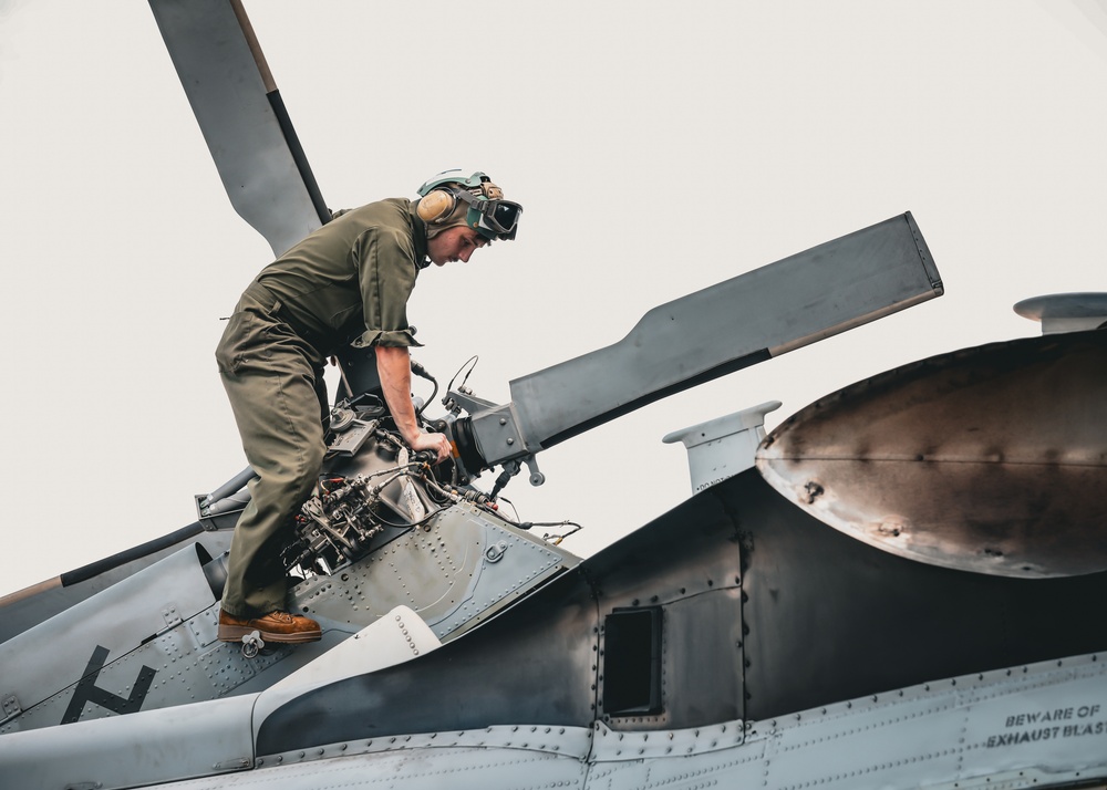 DVIDS - Images - HSM-40 Evacuates Ahead of Hurricane Milton [Image 1 of 3]