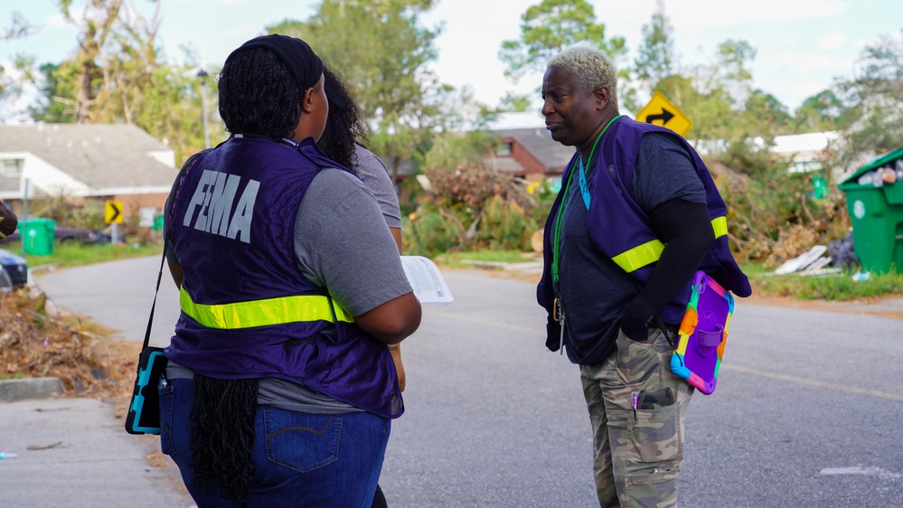 Disaster Survivor Assistance Crew #1 Canvassing a Neighborhood on Tyndall Drive in Valdosta. Georgia