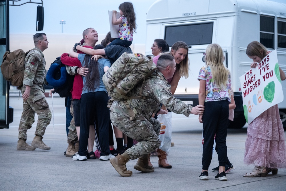 4th Fighter Wing Airmen return from deployment