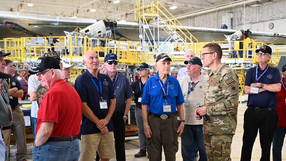 B-52 Stratofortress Association visits the OC-ALC