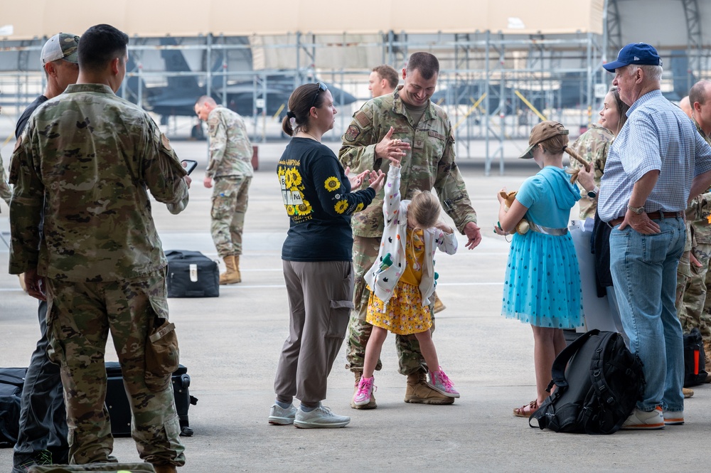 4th Fighter Wing Airmen return from deployment