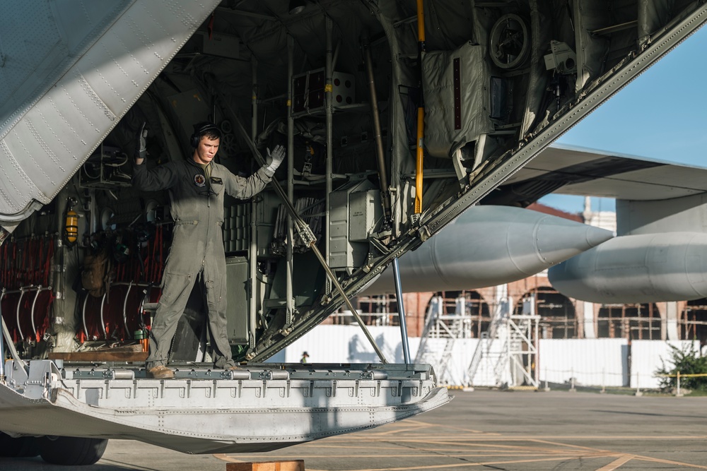 MRF-SEA Marines receive supplies in Laoag to Support Relief Efforts Alongside Philippine Allies