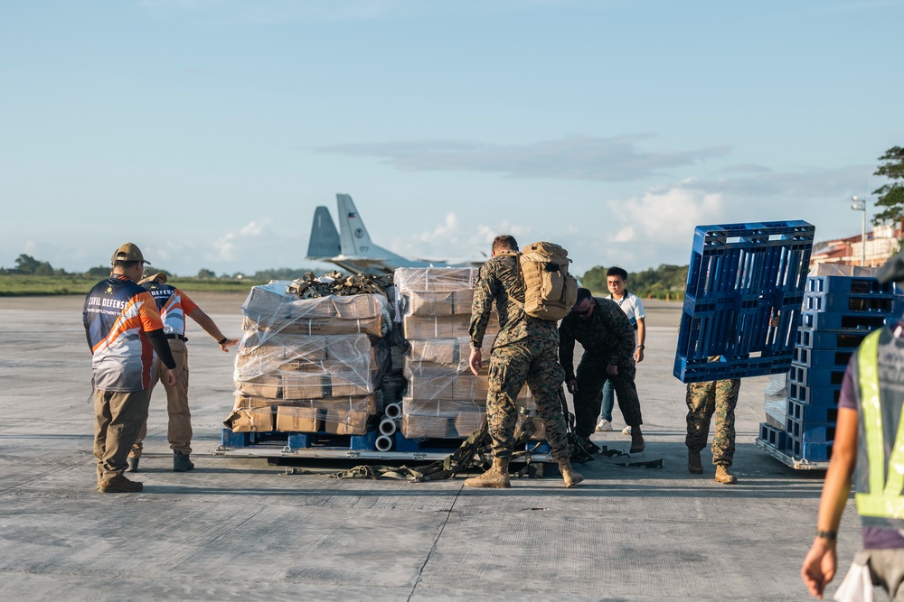 MRF-SEA Marines receive supplies in Laoag to Support Relief Efforts Alongside Philippine Allies