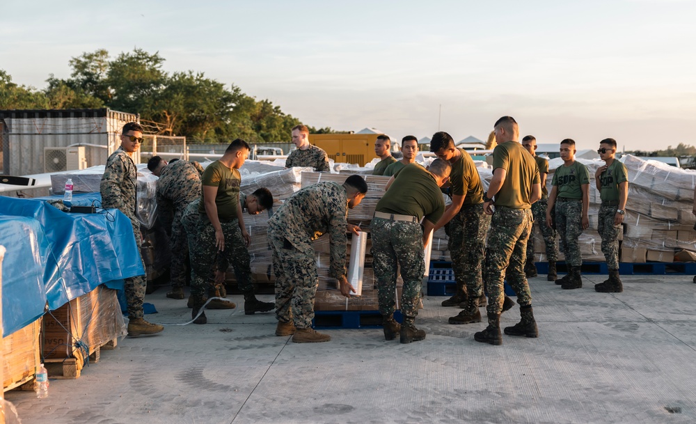 MRF-SEA Marines receive supplies in Laoag to Support Relief Efforts Alongside Philippine Allies