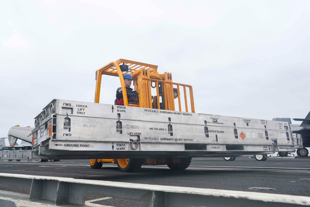 USS George Washington uploads NATO Seasparrow Missile System
