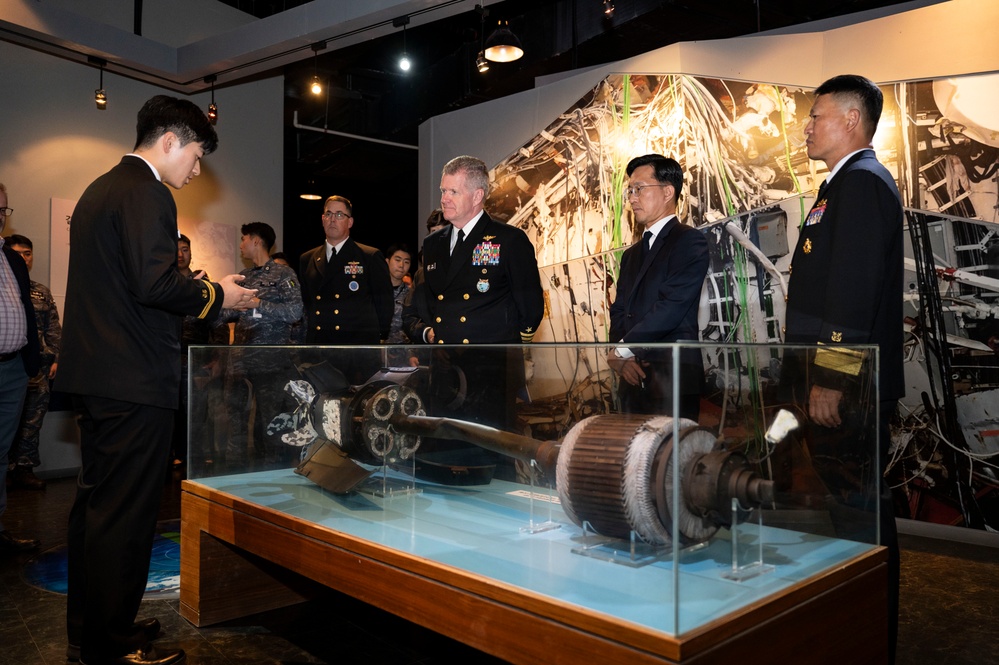 CDRUSINDOPACOM visits The Cheonan Memorial