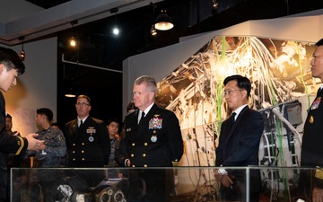 CDRUSINDOPACOM visits The Cheonan Memorial