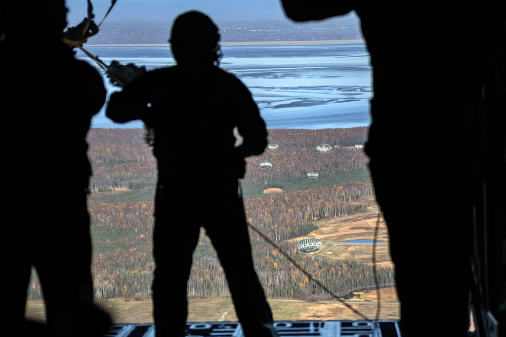 176th Wing Rescue Triad hones skills over Alaska