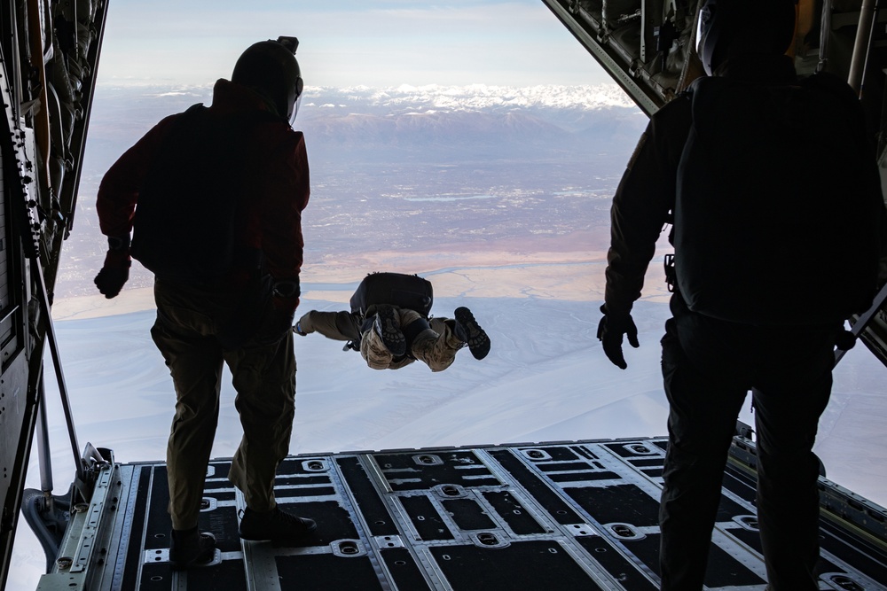 176th Wing Rescue Triad hones skills over Alaska