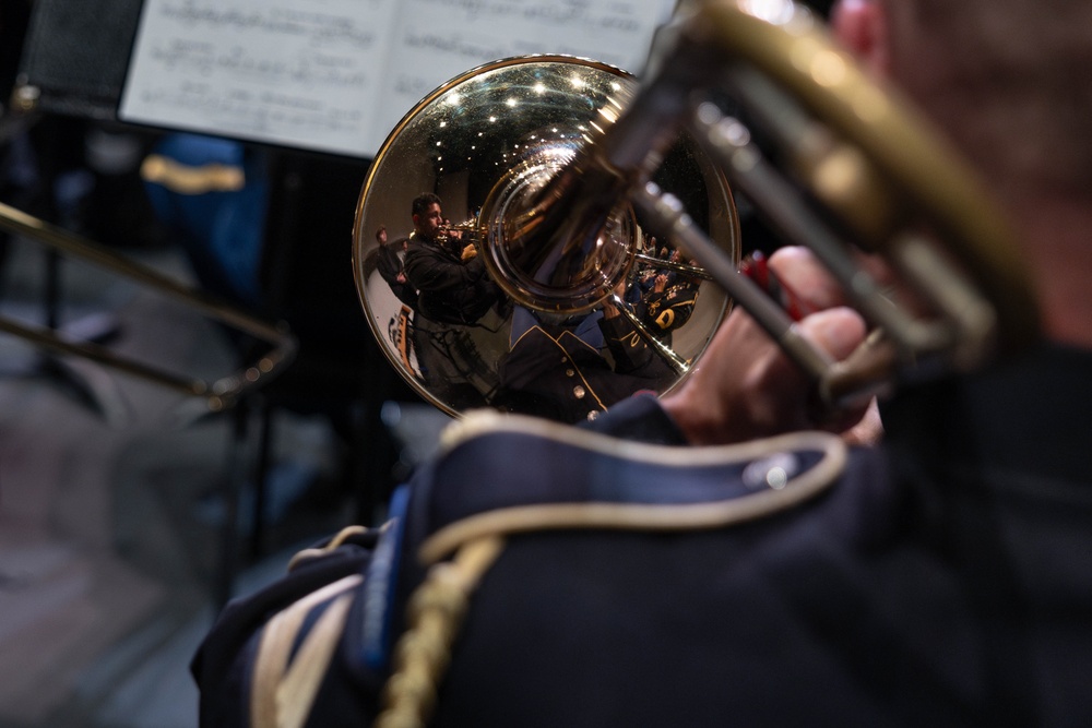 The U.S. Army Band performs jointly with George Mason University music students in community concert