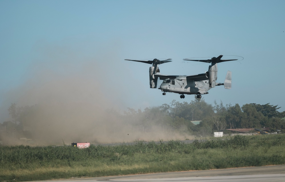 MRF-SEA Marines load MV-22 Osprey’s in Laoag to Support Relief Efforts Alongside Philippine Allies