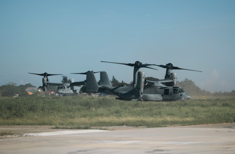 MRF-SEA Marines load MV-22 Osprey’s in Laoag to Support Relief Efforts Alongside Philippine Allies